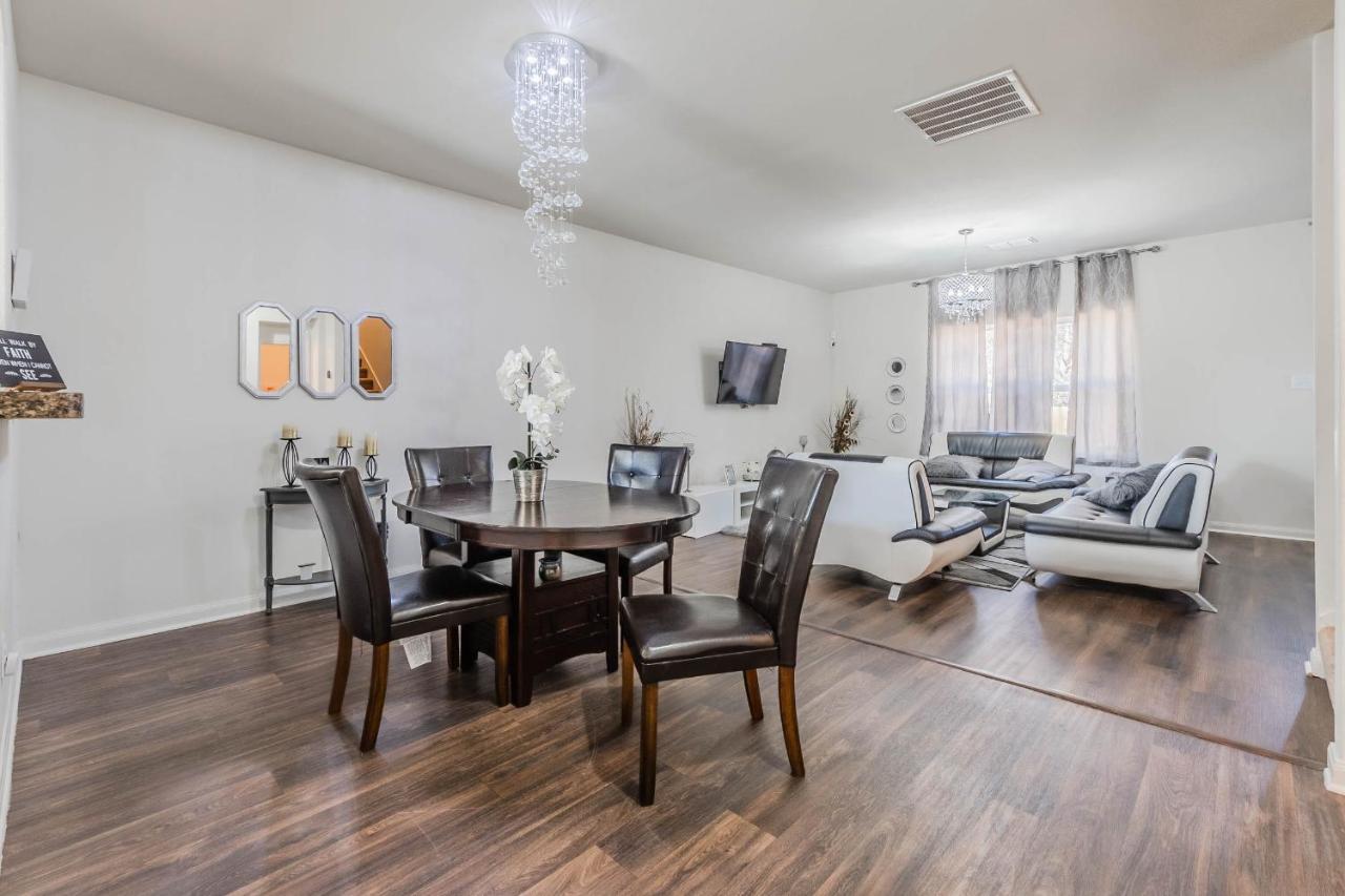 Luxury 5Br Dallas Retreat With Business Amenities - Perfect For Business Travelers, Families & Groups Exterior foto