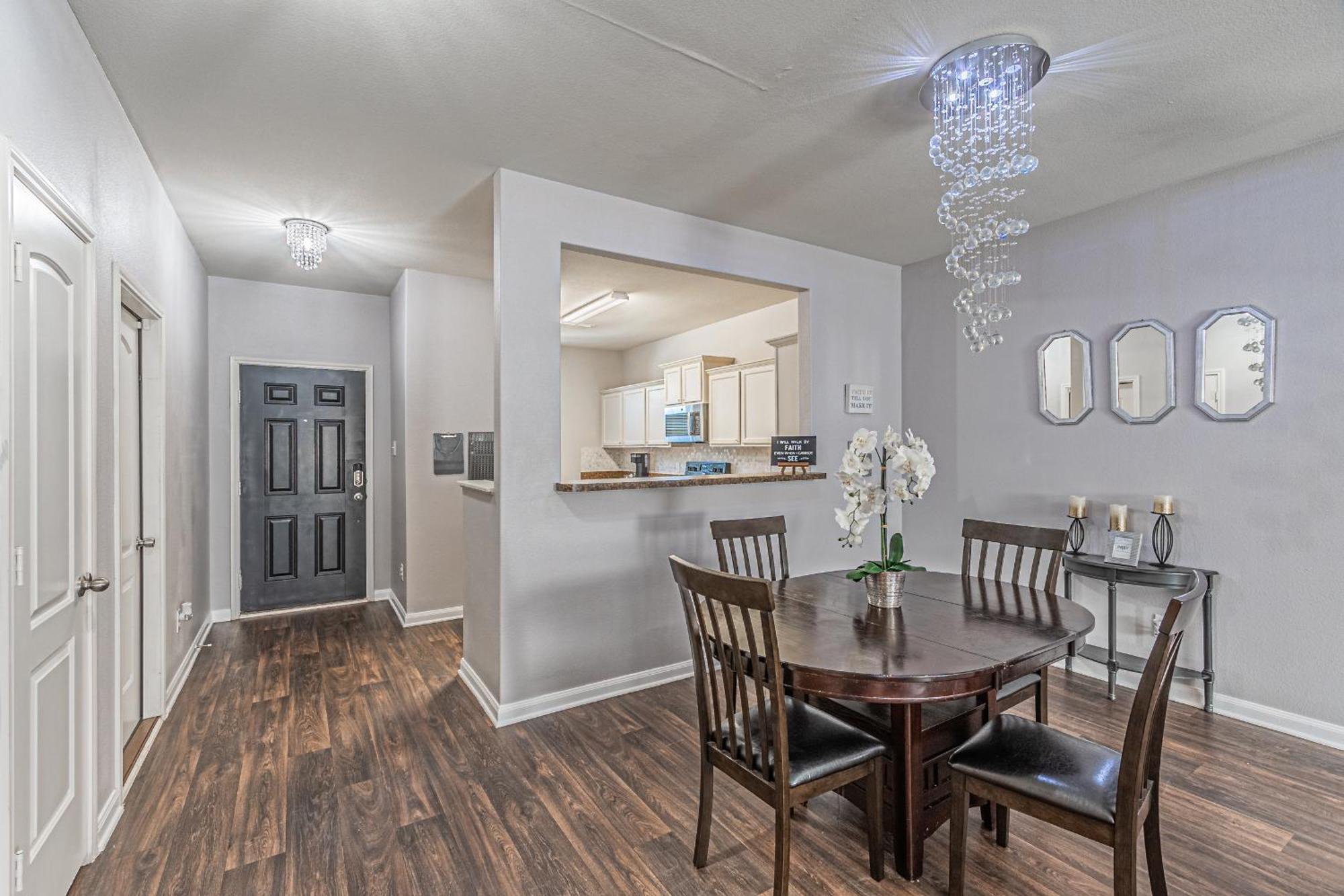 Luxury 5Br Dallas Retreat With Business Amenities - Perfect For Business Travelers, Families & Groups Exterior foto